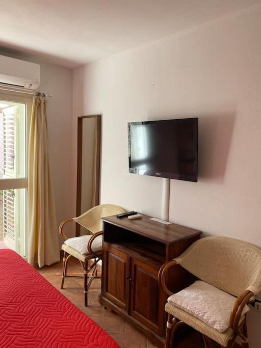 Solemare Apartment Palau Luaran gambar